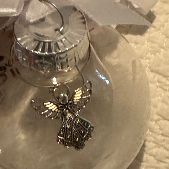 Memorial Christmas Ornament Angel Sympathy Remembrance Ball Feathers 🪽Angel NEW - Picture 14 of 16